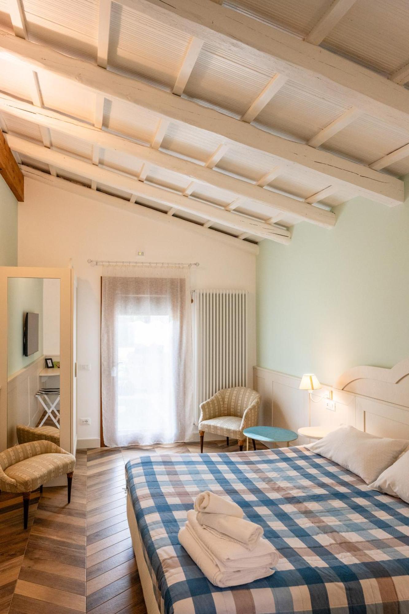 קסאלה סול סילה La Meridiana B&B מראה חיצוני תמונה